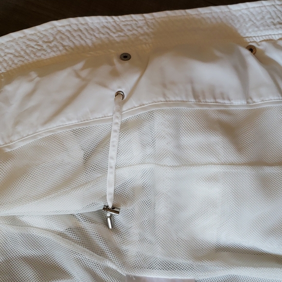 MK Coat - Picture 7 of 7